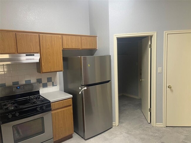 Building Photo - 13800 Randalstone Dr