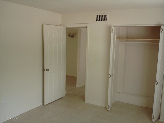 Building Photo - 1440 Parkway Dr