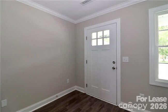 Building Photo - 3971 Newhall Dr NW
