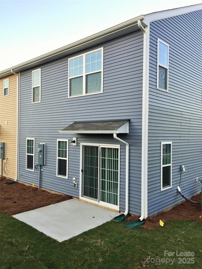 Building Photo - 6542 Revolutionary Trail