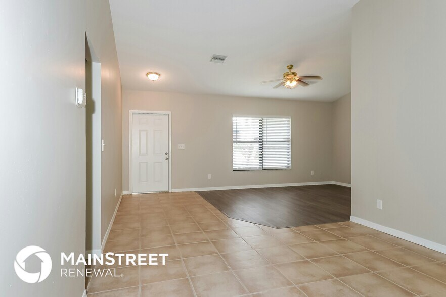 Building Photo - 1155 31st Ave SW