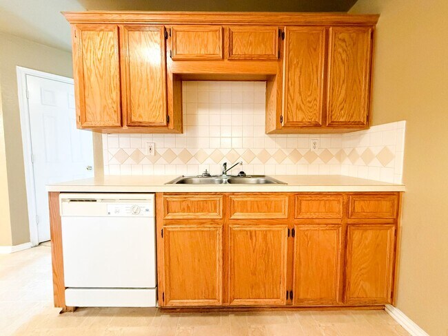 Building Photo - 1712 Ute Trail