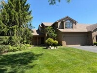 Building Photo - 1261 Laurel View Dr