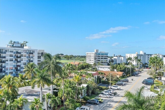 Building Photo - 1025 92nd St