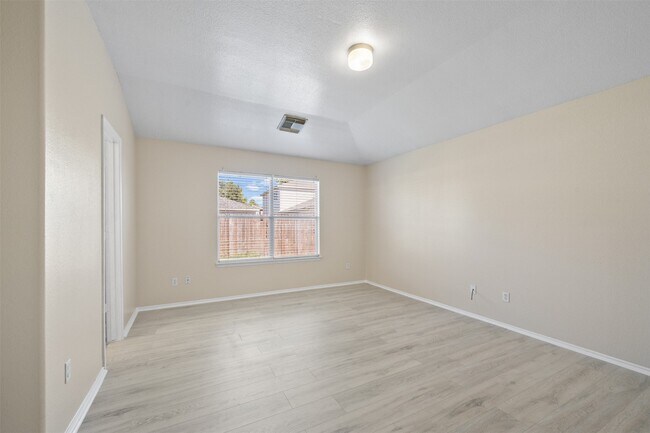 Building Photo - 19022 Wild Yaupon Dr