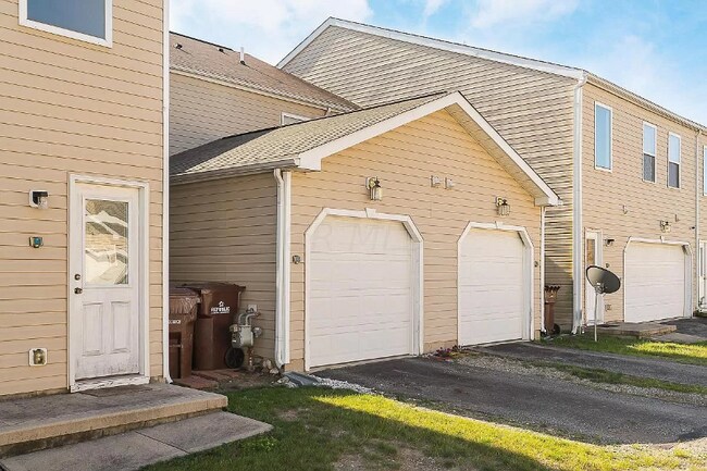 Building Photo - 4215 Bowman Meadow Dr