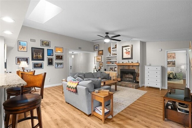 Building Photo - 2468 Gulf Breeze Cir