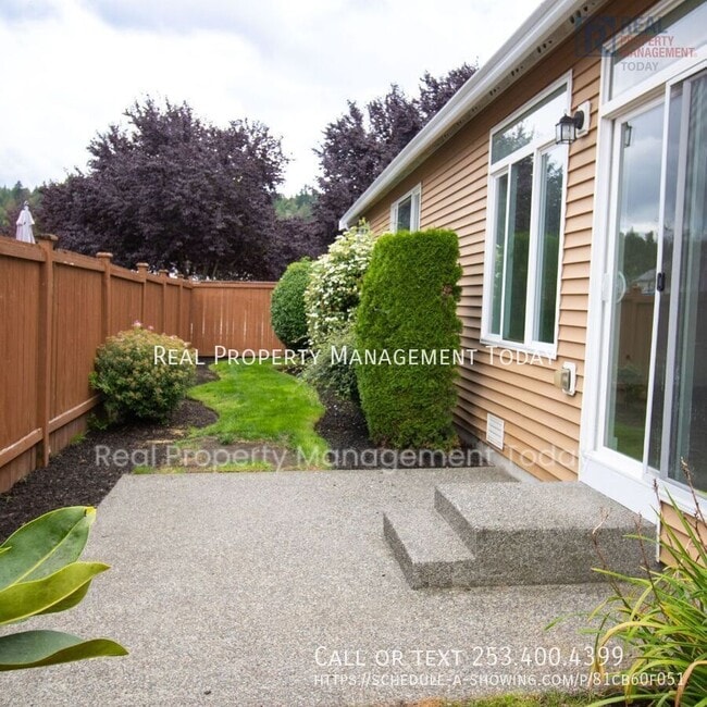 Building Photo - 105 Lane Blvd NW