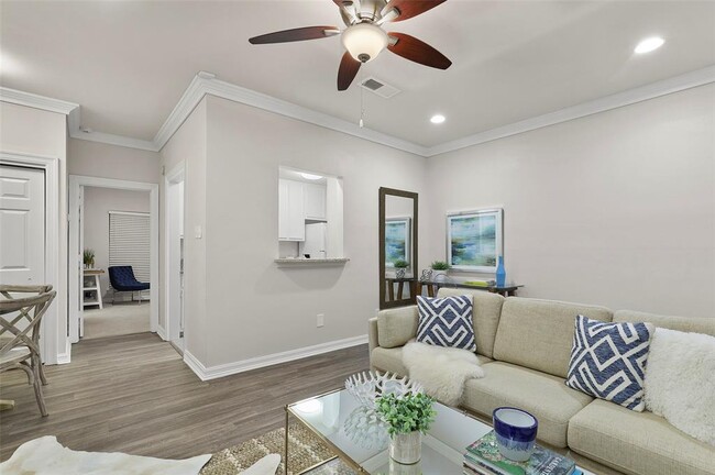 Building Photo - 4554 Glenwick Ln