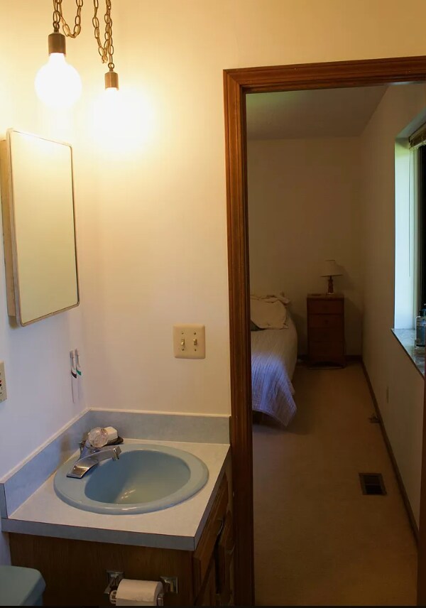 Building Photo - 473 Fairwood Dr