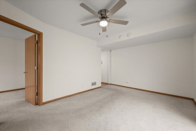 Building Photo - 1637 Linden Park Ln