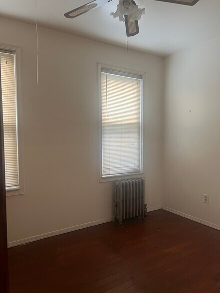 Building Photo - 408 14th Ave