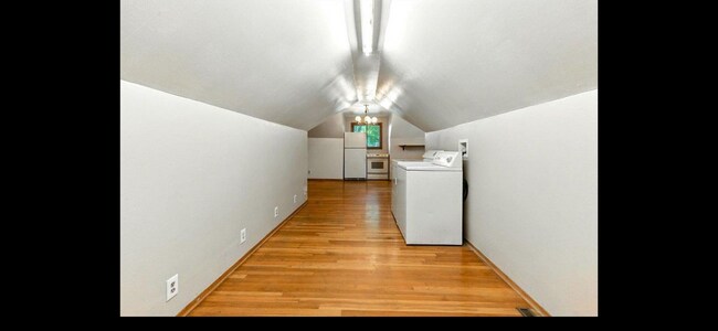 Building Photo - 3116 Pocahontas Rd