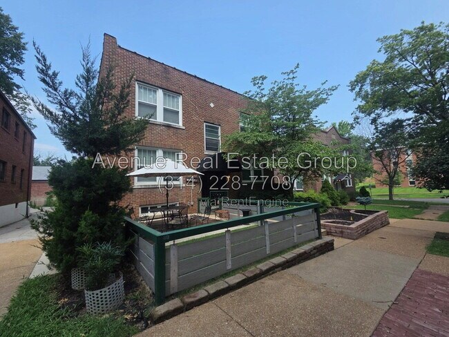 Building Photo - 905 Concordia Ln