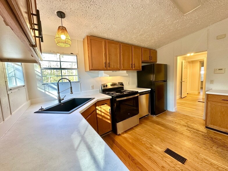 Building Photo - 79 Cherokee Farms Rd