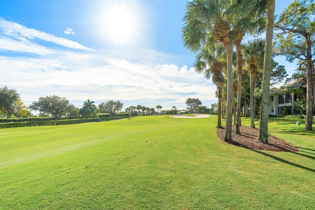 Building Photo - 16939 Isle of Palms Dr