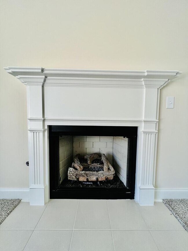 Building Photo - Brand New 3 Bedroom 2 Bath Single Family Home
