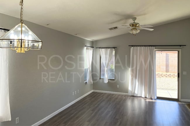 Building Photo - Beautiful 3-bedrooms, 2-baths home nestled...