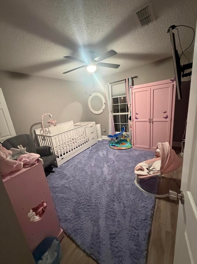 Building Photo - 2216 Smallwood Dr