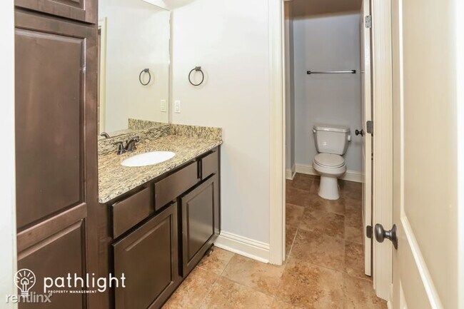 Building Photo - 4 br, 3 bath House - 18505 Old Maplewood D...
