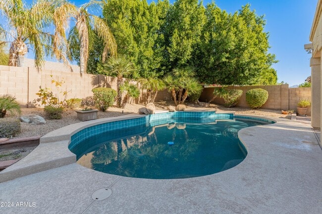 Building Photo - 6420 E Montreal Pl