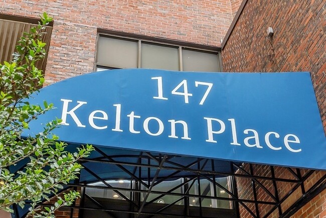 Building Photo - 147 Kelton St