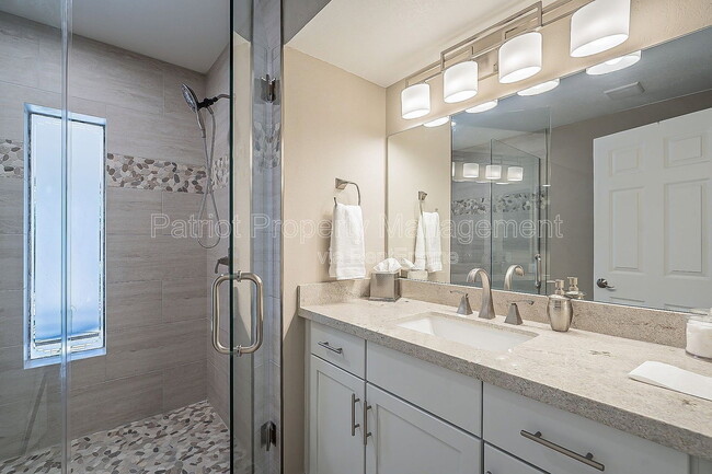 Building Photo - 10527 E Fanfol Ln