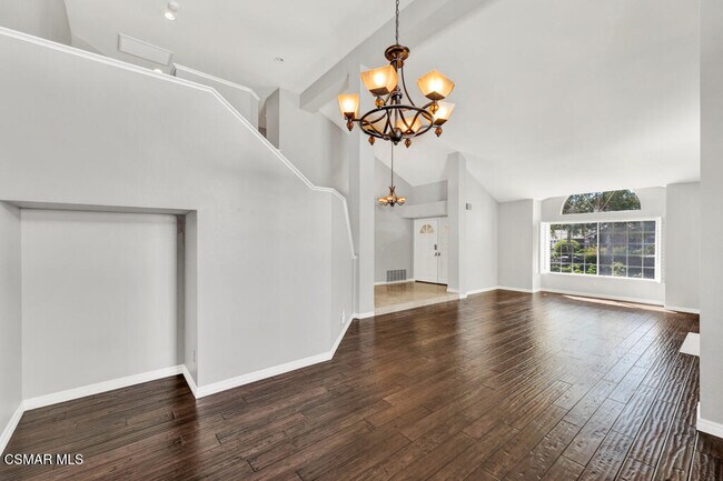 Building Photo - 852 Admiral Ct