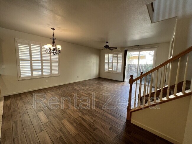 Building Photo - 1359 Rincon Dr