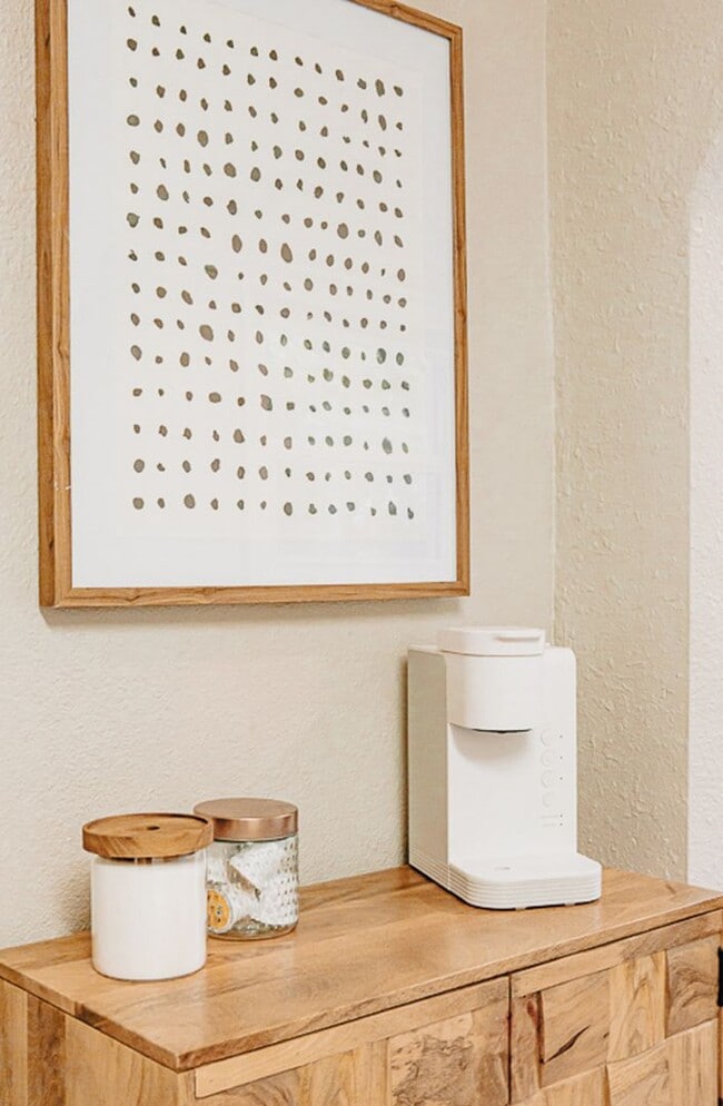 Building Photo - Cozy 2-Bedroom Home Near Sacred Heart, Shriners, and Deaconess