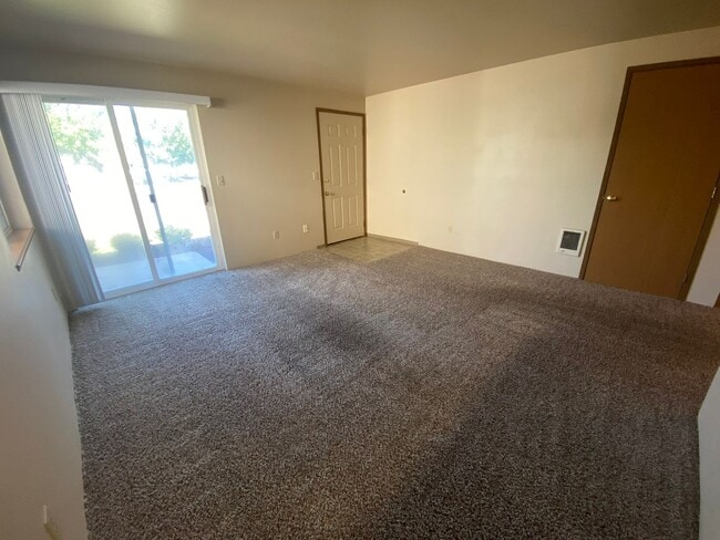 Building Photo - 804 Juniper Ave