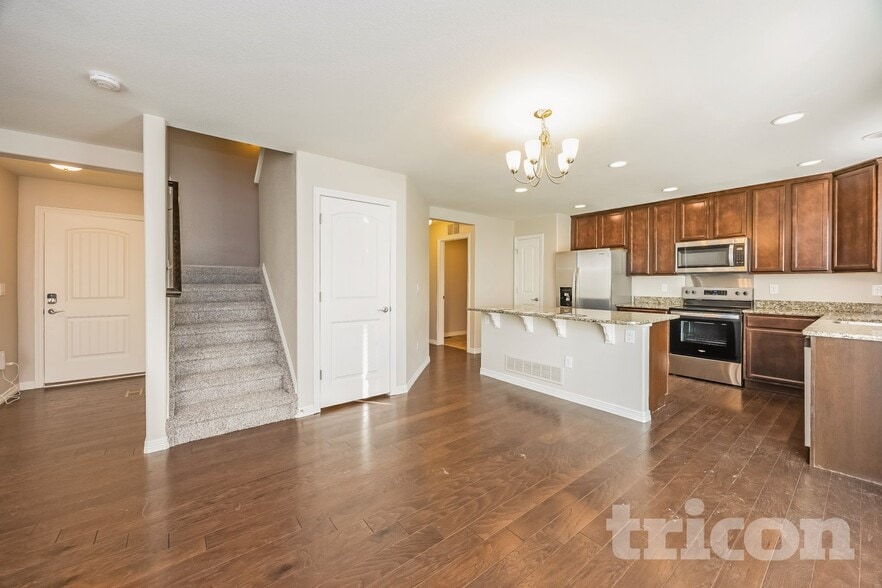 Building Photo - 6733 Galpin Dr