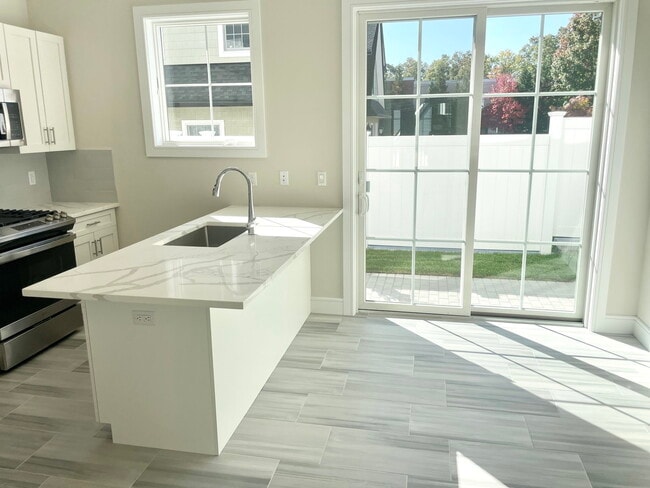 Building Photo - 100 Schraalenburgh Rd