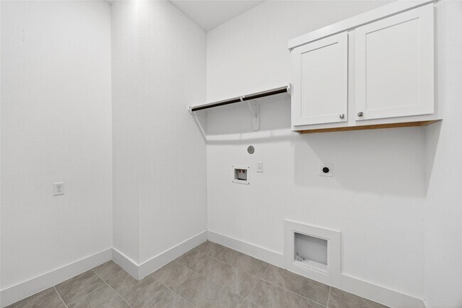 Building Photo - 32018 Crested Knl Ct