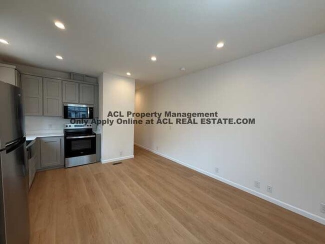 Building Photo - Newly Built, Never Lived in 2bed 1 bath Unit For Rent