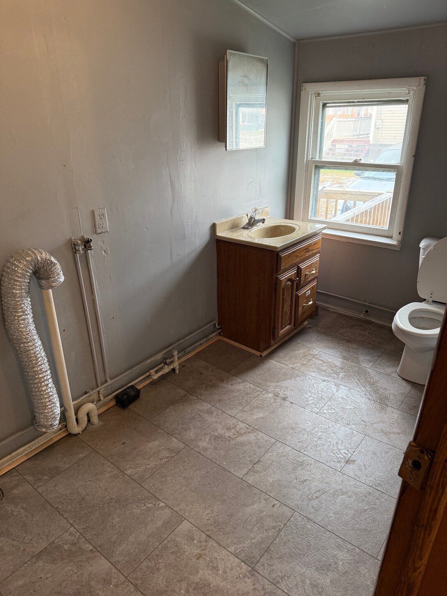 Building Photo - 811 3rd St