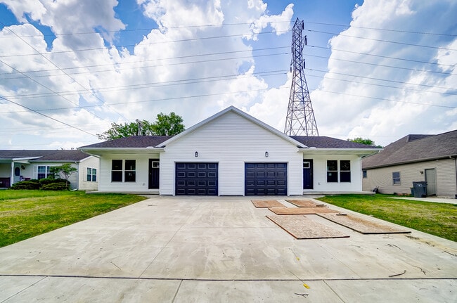 Building Photo - 3011 Cletus Pky