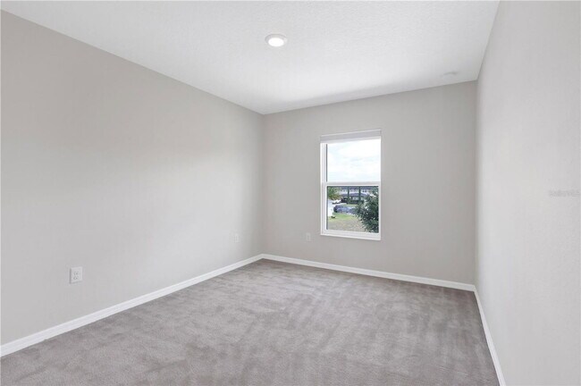 Building Photo - 4225 Beargrass St
