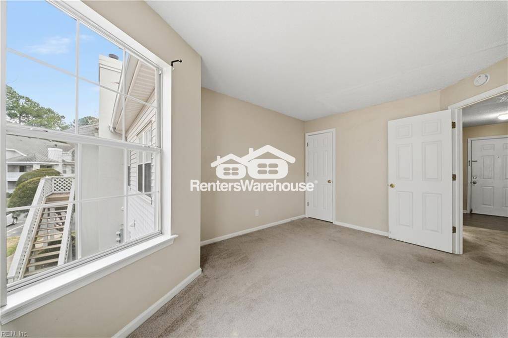 Building Photo - 720 Inlet Quay