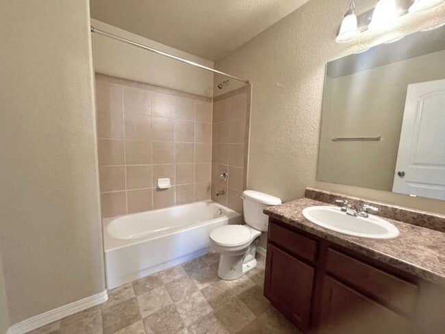 Building Photo - Stetson Hills Home with 3 Bedrooms and 2.5 Baths Available in May