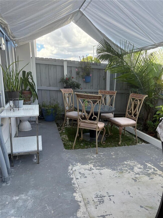 Primary Photo - 13710 SW 259th St