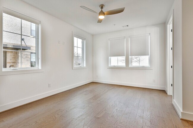 Building Photo - 10 Newnan Views Cir