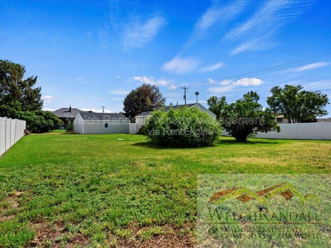Building Photo - 2097 S 1000 W