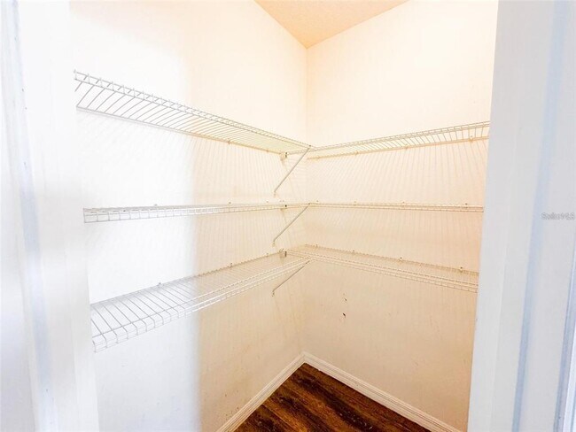 Building Photo - 5525 Forest Ridge Dr