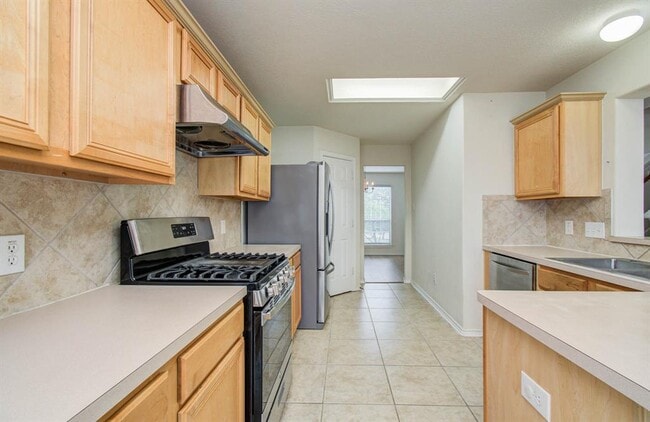 Building Photo - 12026 Parkers Hideaway Dr