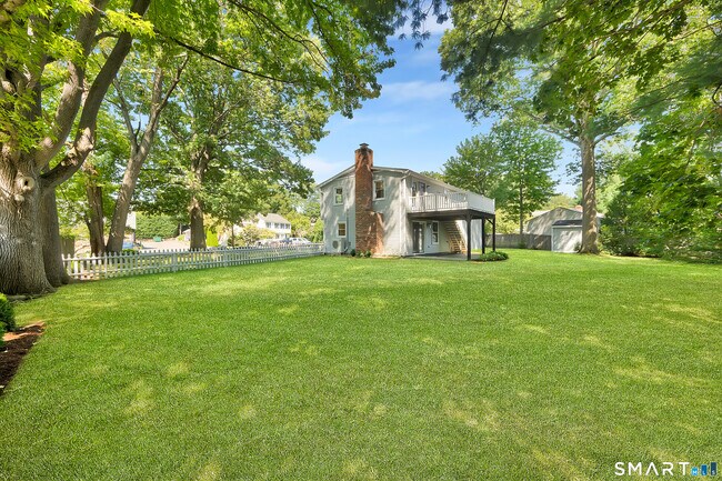 Building Photo - 22 Carrona Dr
