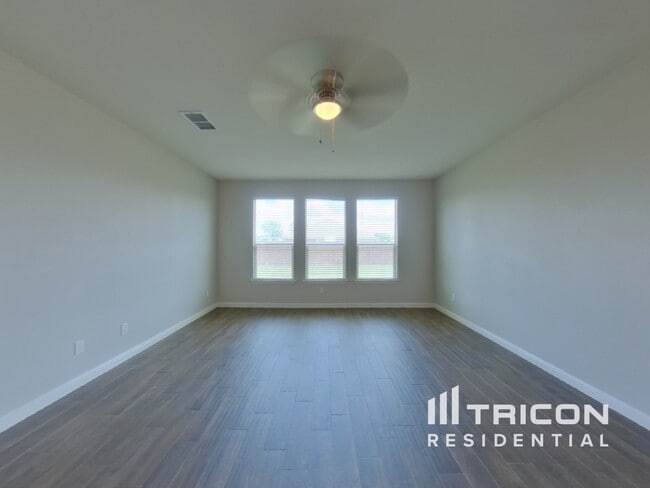 Building Photo - 432 Skipper Ln
