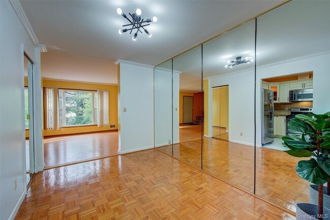 Building Photo - 41 Beechwood Ave