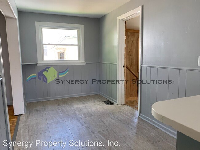 Building Photo - 3 br, 2 bath House - 896 Lincoln Terrace D...