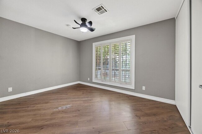 Building Photo - 3137 Bel Air Dr